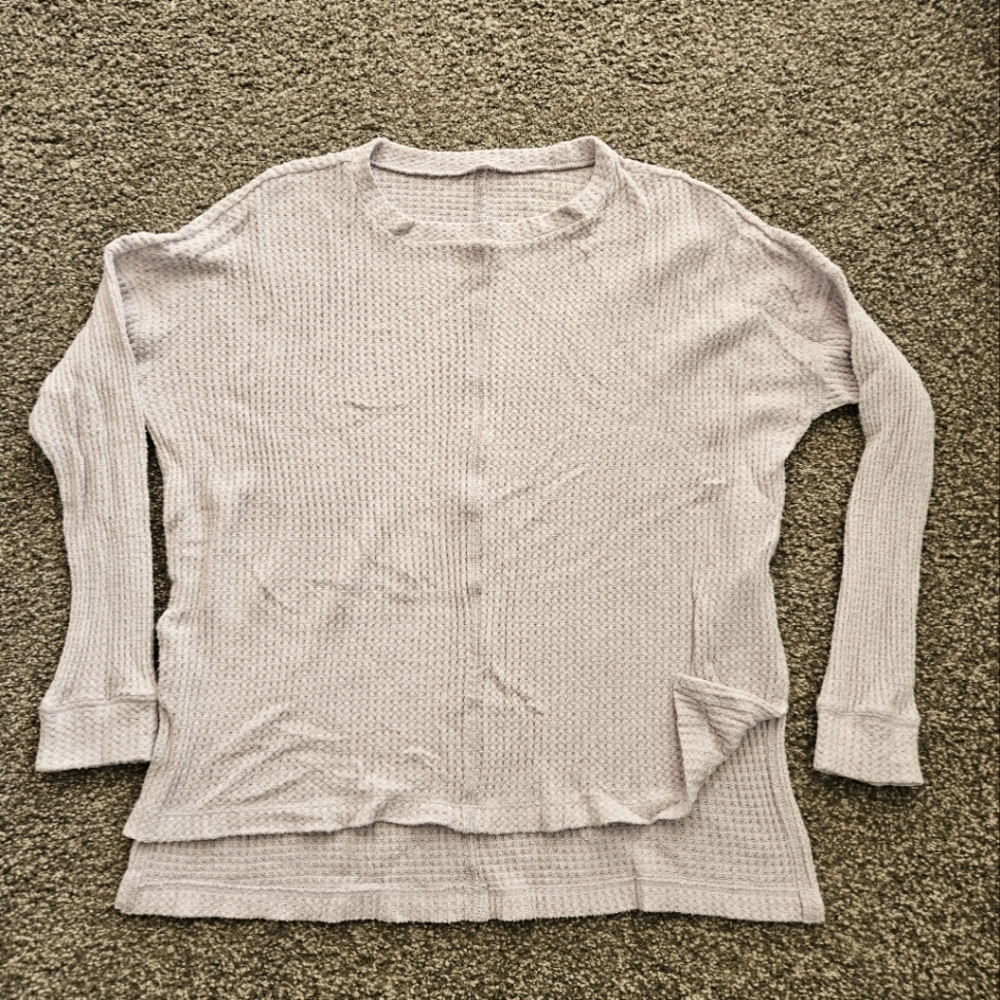 American Eagle lavender thermal, medium
